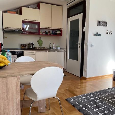 Mills, Stari Grad - Bascarsija Appartement SJJ Buitenkant foto