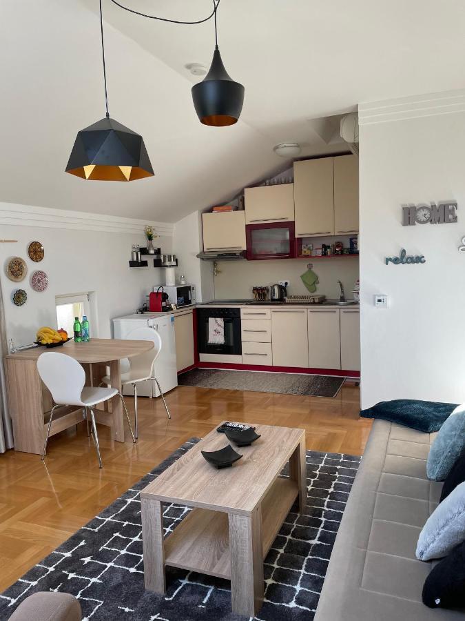 Mills, Stari Grad - Bascarsija Appartement SJJ Buitenkant foto